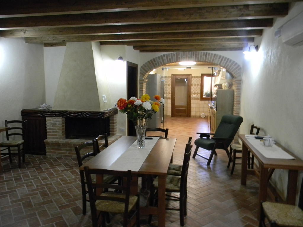 Agriturismo Battaglia Villamassargia ภายนอก รูปภาพ