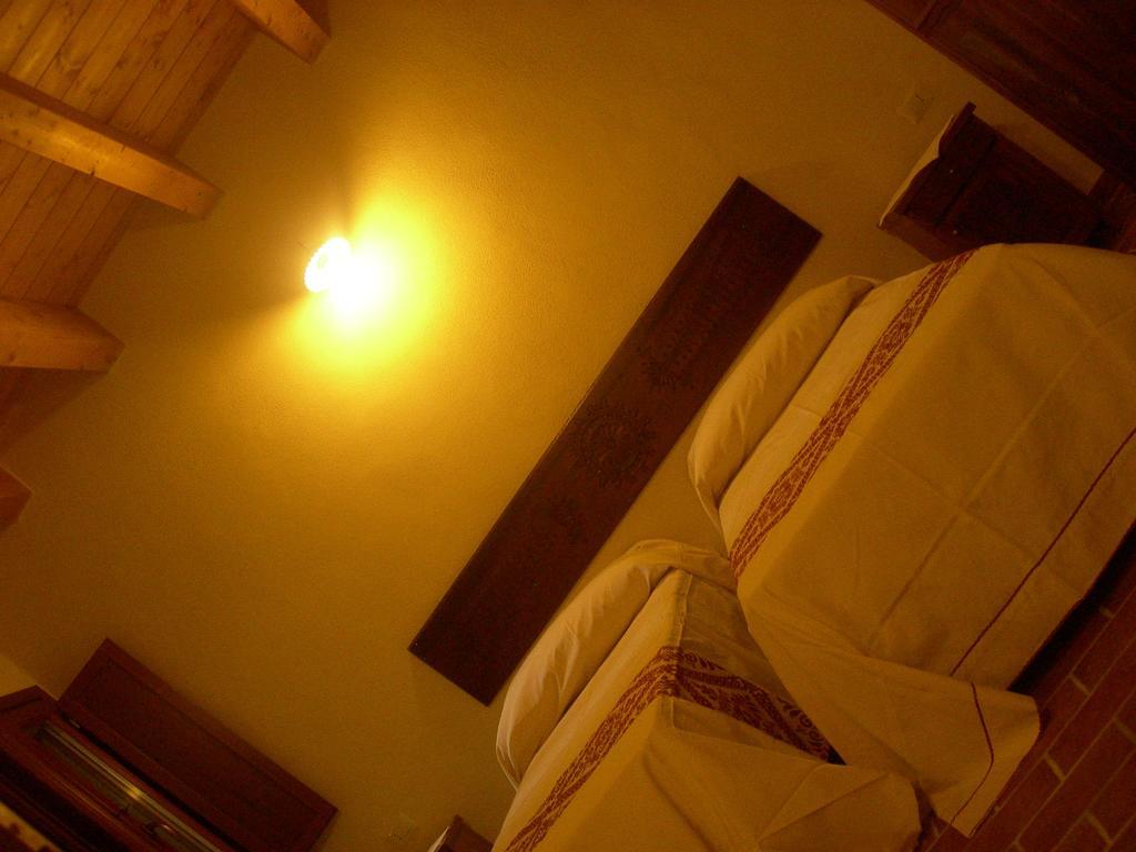 Agriturismo Battaglia Villamassargia ห้อง รูปภาพ