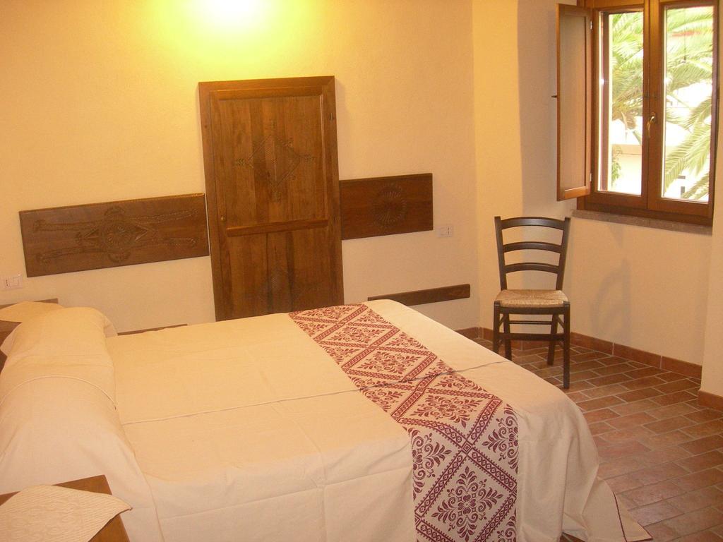 Agriturismo Battaglia Villamassargia ห้อง รูปภาพ